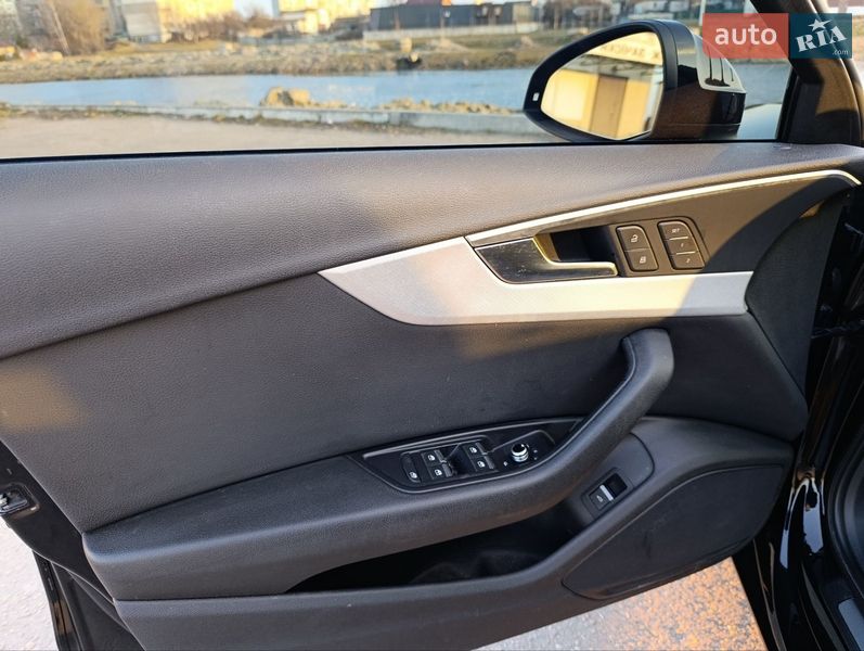 Седан Audi A4 2016 в Переяславе