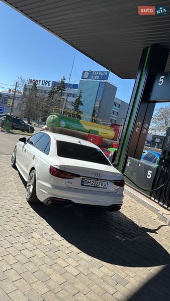 Седан Audi A4 2020 в Одессе