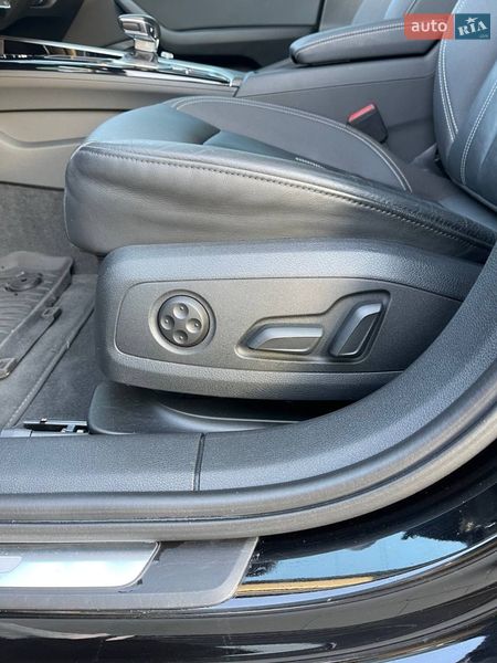 Седан Audi A4 2021 в Львове