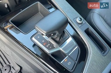 Седан Audi A4 2021 в Львове