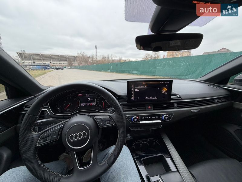 Седан Audi A4 2020 в Ивано-Франковске
