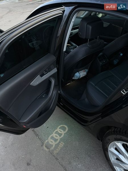 Седан Audi A4 2015 в Броварах