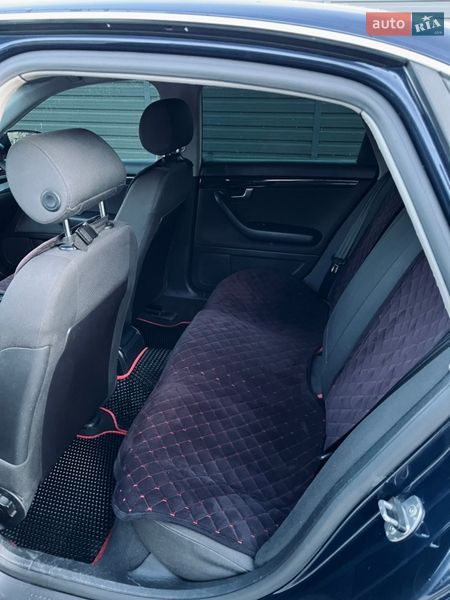 Седан Audi A4 2004 в Ракитном