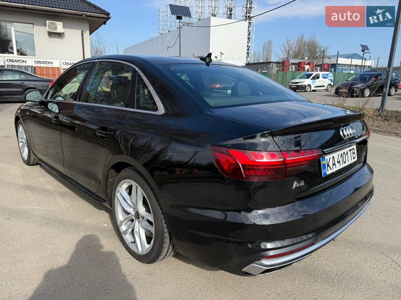 Седан Audi A4 2022 в Києві