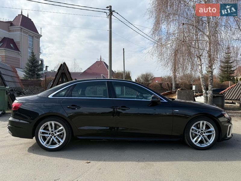 Седан Audi A4 2022 в Києві