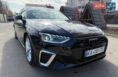 Седан Audi A4 2022 в Києві