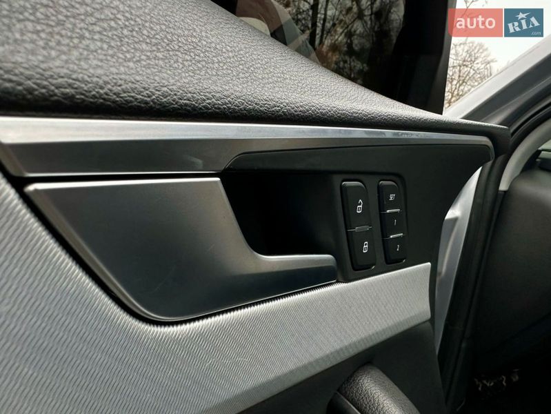 Седан Audi A4 2016 в Львове фото 17 Седан Audi A4 2016 в Львове