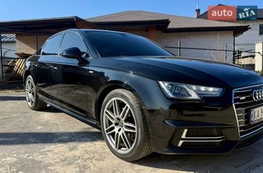 Седан Audi A4 2017 в Киеве