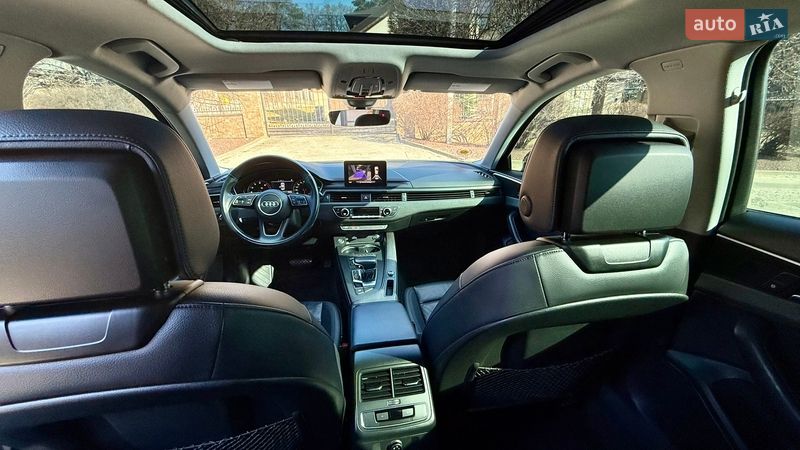 Седан Audi A4 2017 в Киеве