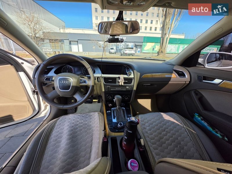 Седан Audi A4 2010 в Черкассах