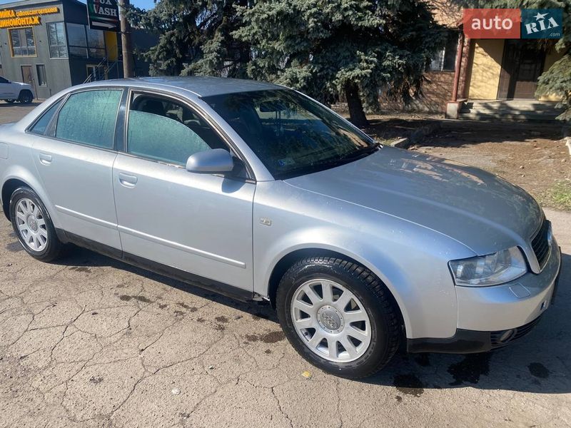 Седан Audi A4 2001 в Оржице