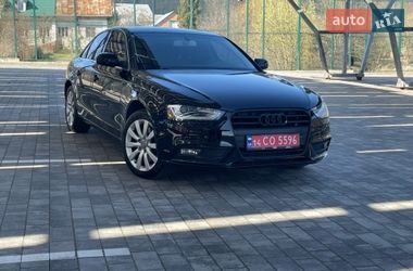 Седан Audi A4 2012 в Львове