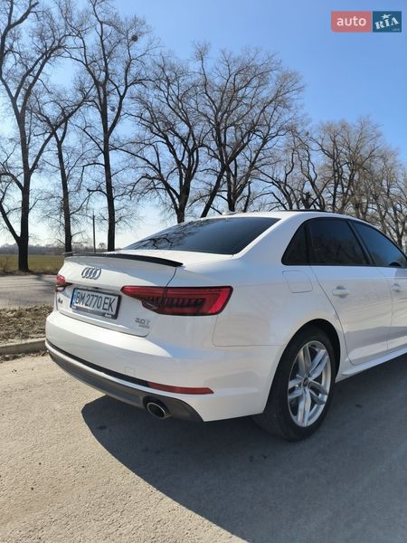 Седан Audi A4 2016 в Ромнах