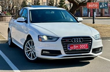 Седан Audi A4 2014 в Киеве