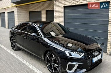 Седан Audi A4 2021 в Житомире