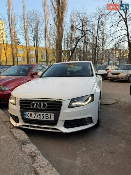 Седан Audi A4 2011 в Киеве
