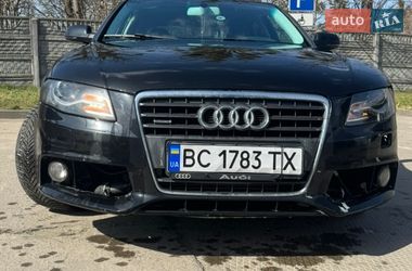 Седан Audi A4 2011 в Львове