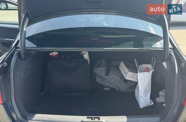 Седан Audi A4 2011 в Львове