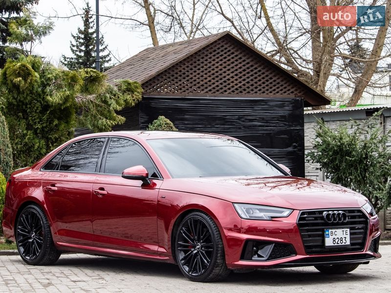 Седан Audi A4 2019 в Львові