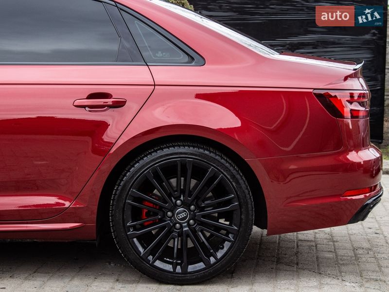 Седан Audi A4 2019 в Львові
