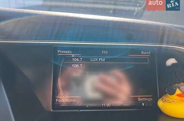 Седан Audi A4 2014 в Львове