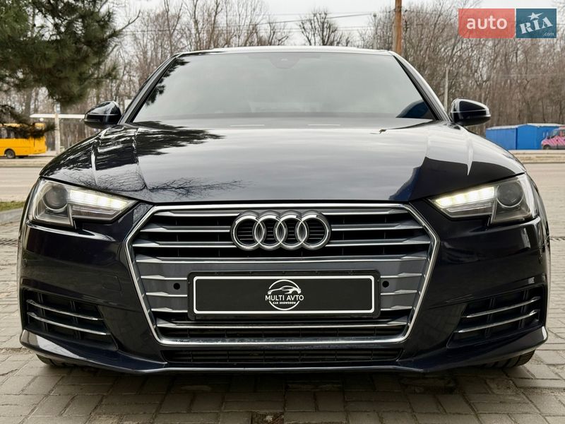 Седан Audi A4 2016 в Дніпрі
