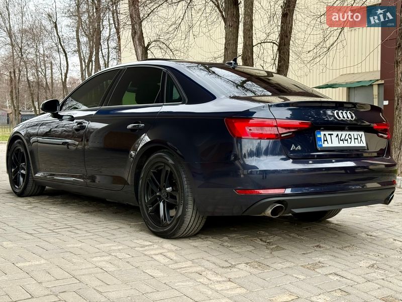 Седан Audi A4 2016 в Дніпрі