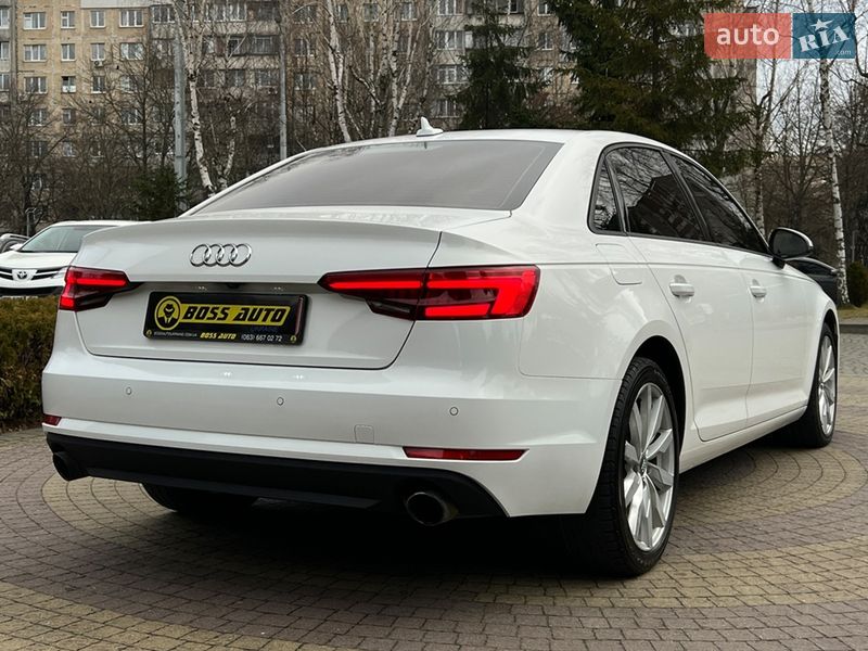 Седан Audi A4 2017 в Львові
