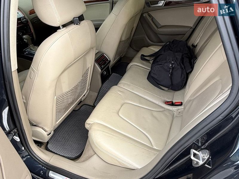 Седан Audi A4 2011 в Киеве