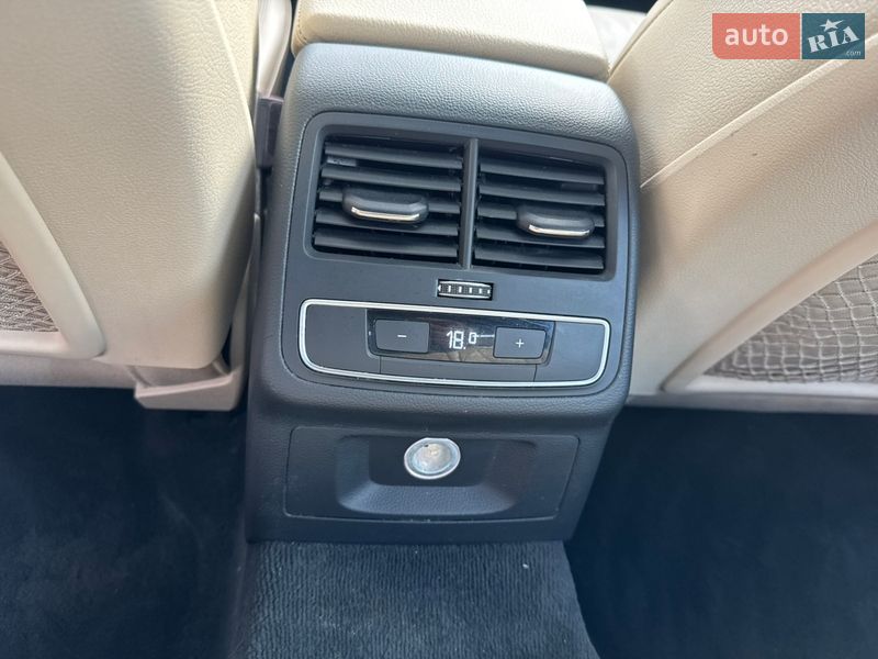 Седан Audi A4 2017 в Чернигове