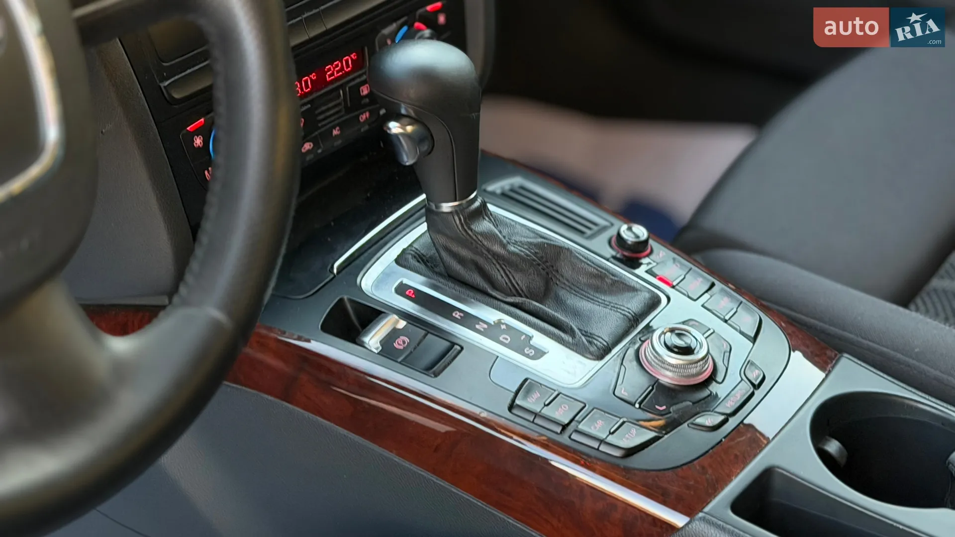 2011 Audi A4 - мініатюра 35