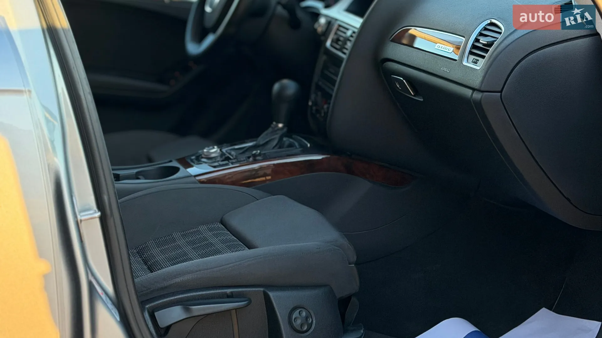 2011 Audi A4 - мініатюра 45
