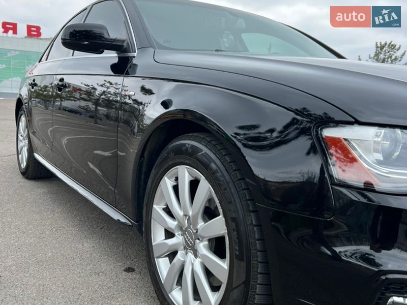 Седан Audi A4 2014 в Николаеве