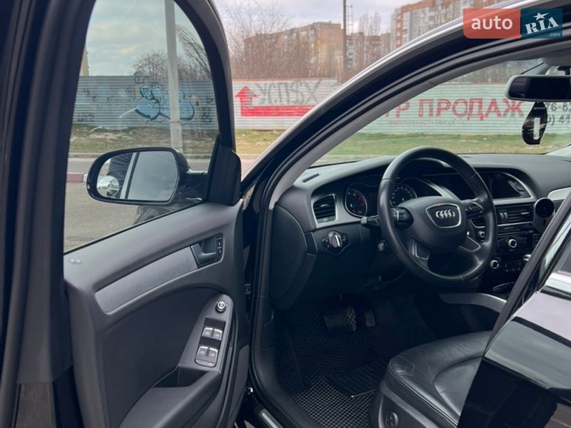 Седан Audi A4 2014 в Николаеве