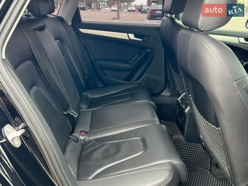 Седан Audi A4 2014 в Николаеве
