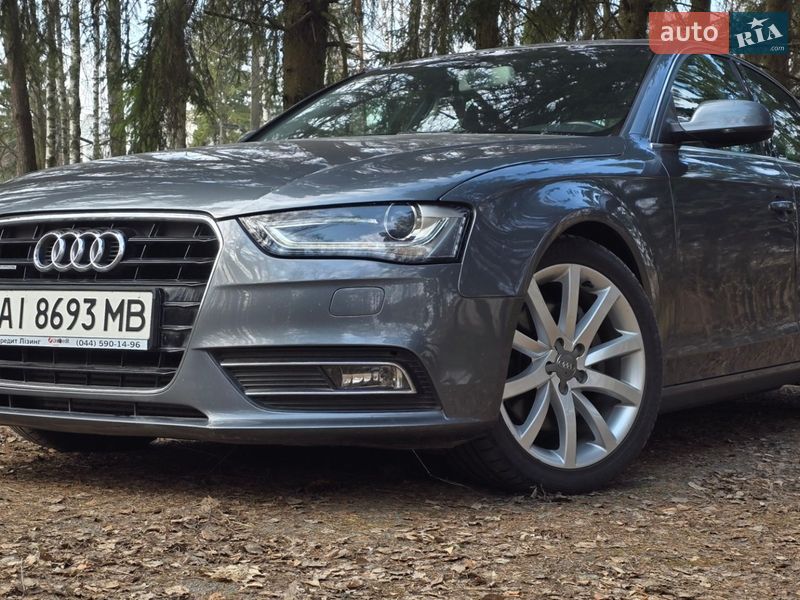 Седан Audi A4 2013 в Києві