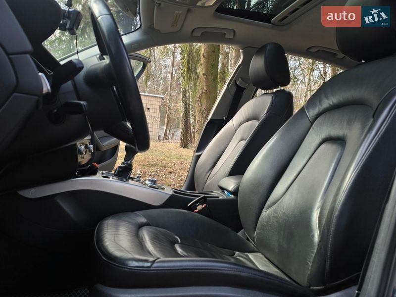 Седан Audi A4 2013 в Києві
