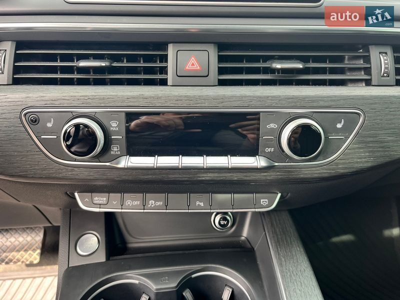 Седан Audi A4 2017 в Павлограді