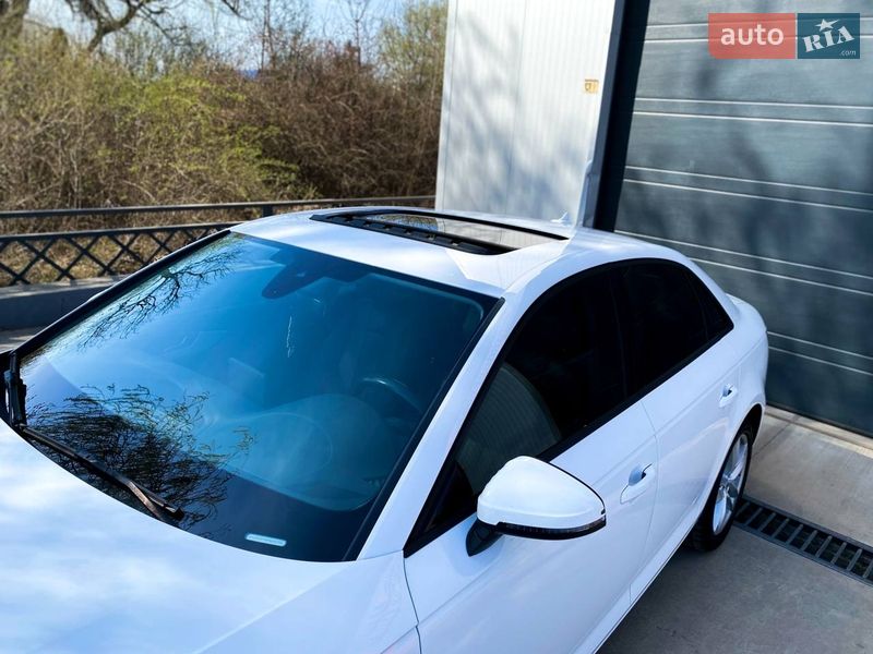 Седан Audi A4 2017 в Ужгороді