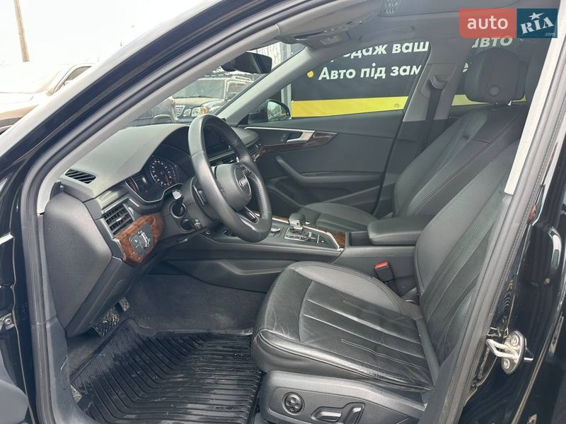 Седан Audi A4 2018 в Ивано-Франковске