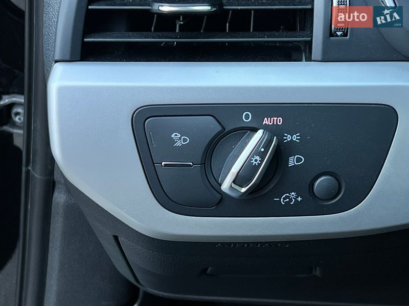 Седан Audi A4 2021 в Києві