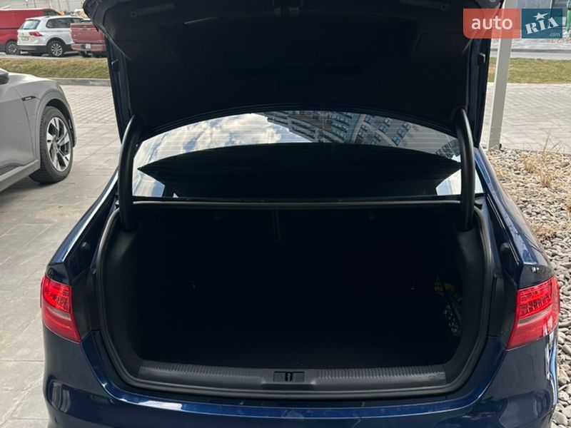 Седан Audi A4 2014 в Киеве фото 21 Седан Audi A4 2014 в Киеве