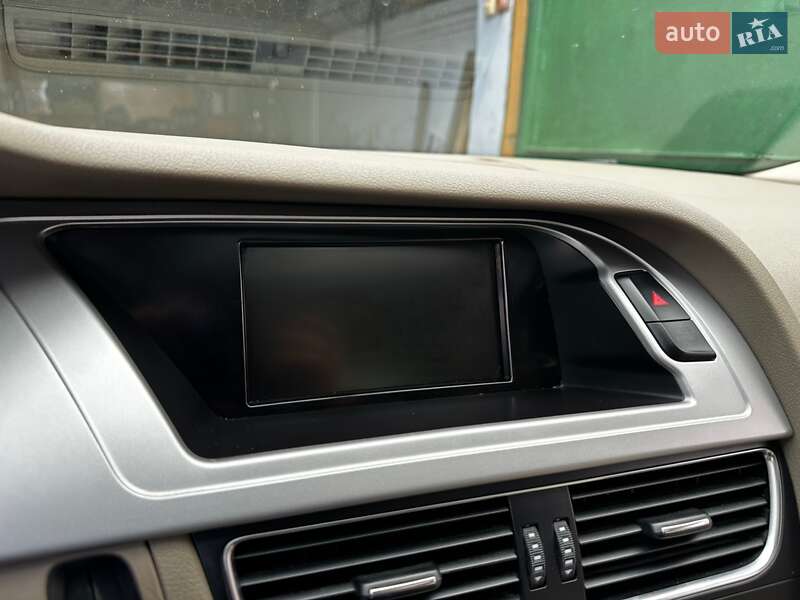 Седан Audi A4 2011 в Дунаївцях