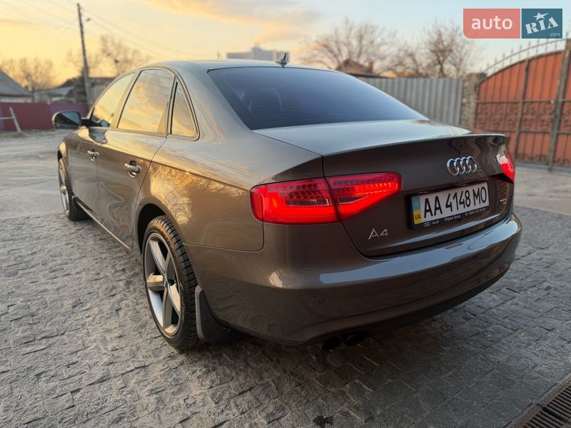 Седан Audi A4 2012 в Києві