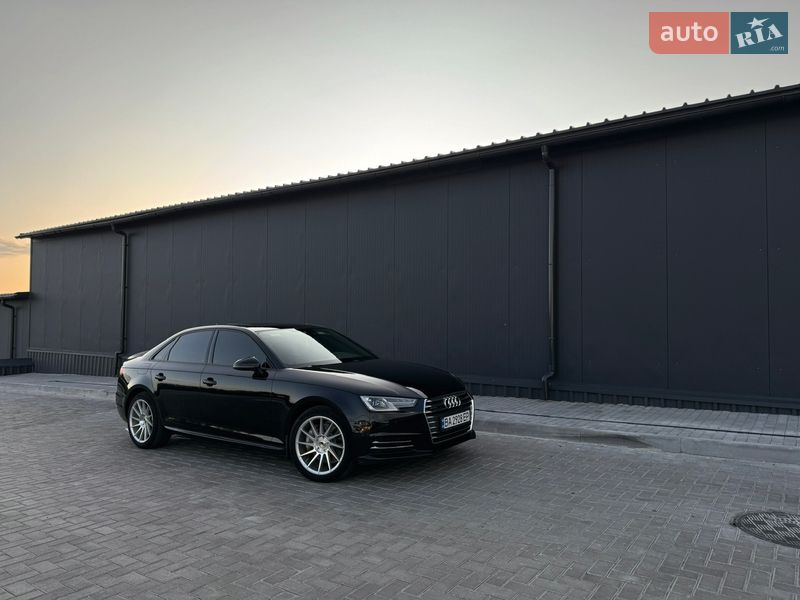 Седан Audi A4 2016 в Кропивницком