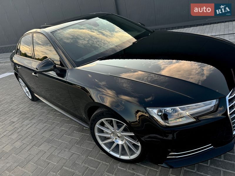 Седан Audi A4 2016 в Кропивницком