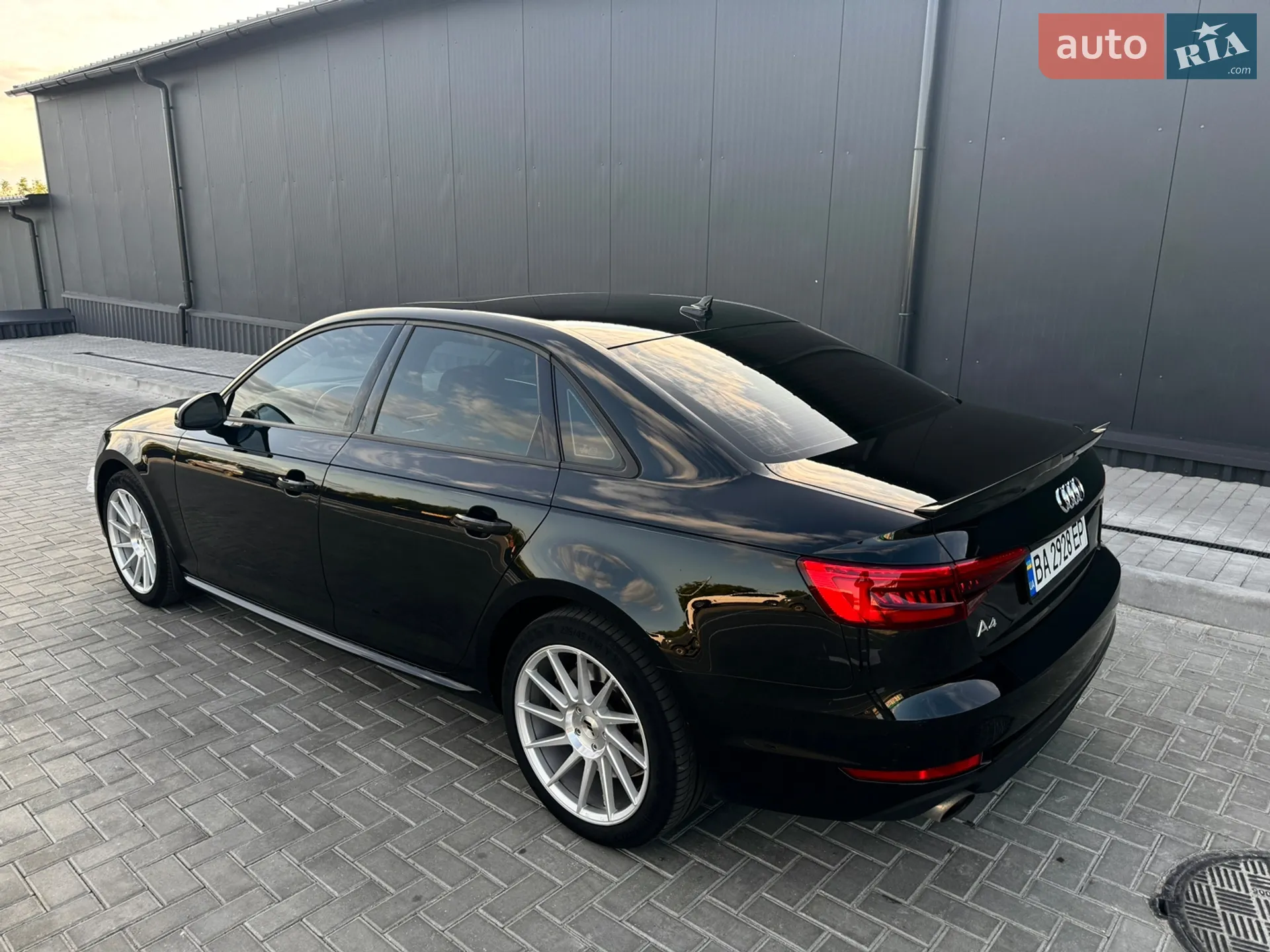 2016 Audi A4 - мініатюра 10