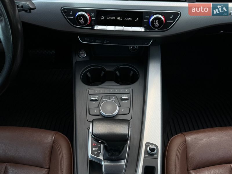 Седан Audi A4 2016 в Кропивницком