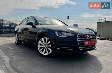 Седан Audi A4 2017 в Киеве
