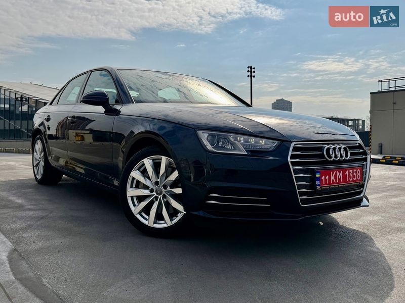 Седан Audi A4 2017 в Киеве